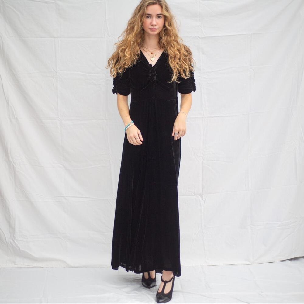 Luxe 1930s Style Velvet Gown
